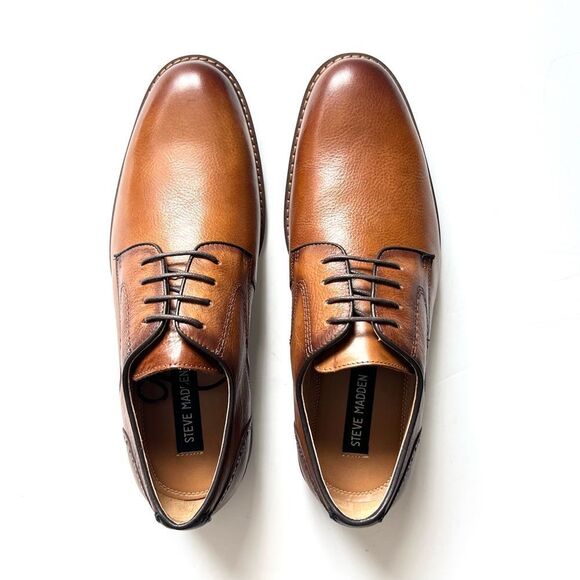 New In Box Steve Madden Bannon Oxford in Cognac - Picture 1 of 7